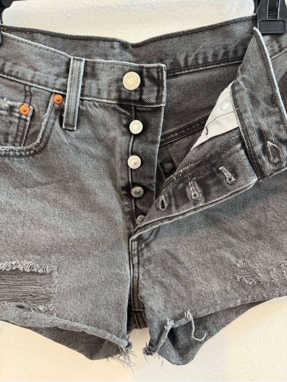 Levis Premium 501 Denim Shorts SZ 28 Womens Button Fly. 100% Cotton Gray.